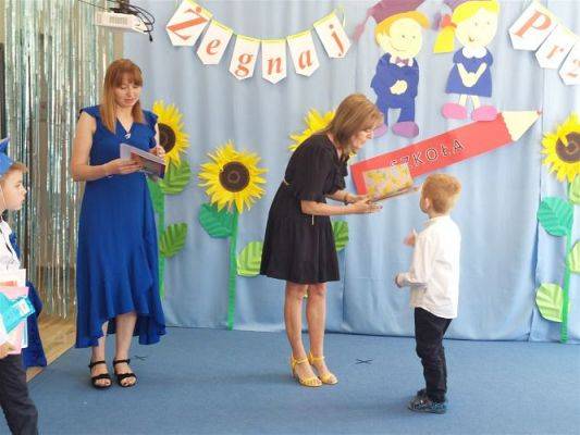 Grafika #93: 22.06.2022 Uroczyste pożegnanie absolwentów naszego przedszkola cz.I