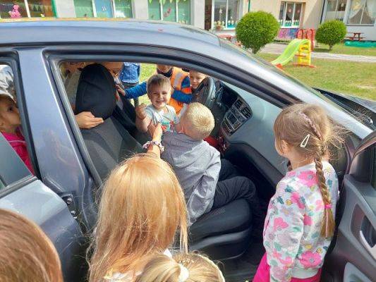 Grafika #28: 15.06.2022 Spotkanie z Instruktorem nauki Jazdy Panią Adą Bugajską