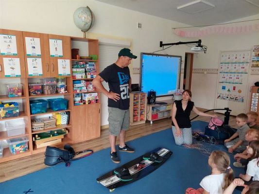 Grafika #9: 10.06.2022 Spotkanie z Panem Maciejem Pawelczykiem - Kitesurfingowcem