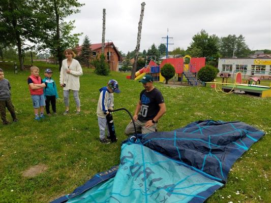 Grafika #15: 10.06.2022 Spotkanie z Panem Maciejem Pawelczykiem - Kitesurfingowcem