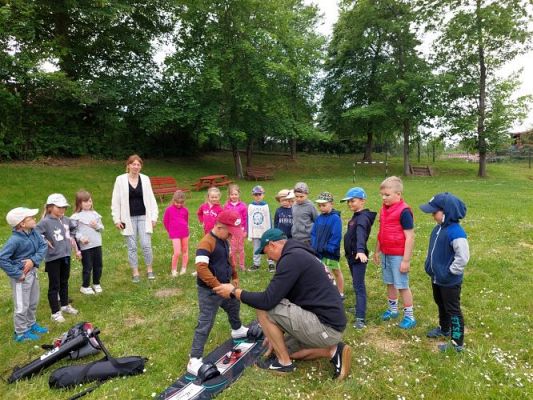 Grafika #27: 10.06.2022 Spotkanie z Panem Maciejem Pawelczykiem - Kitesurfingowcem