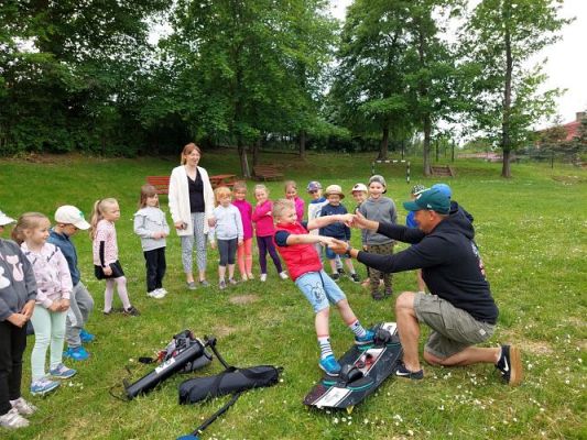 Grafika #30: 10.06.2022 Spotkanie z Panem Maciejem Pawelczykiem - Kitesurfingowcem