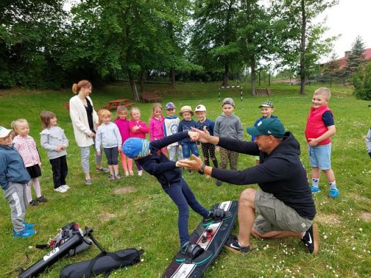 Grafika #31: 10.06.2022 Spotkanie z Panem Maciejem Pawelczykiem - Kitesurfingowcem
