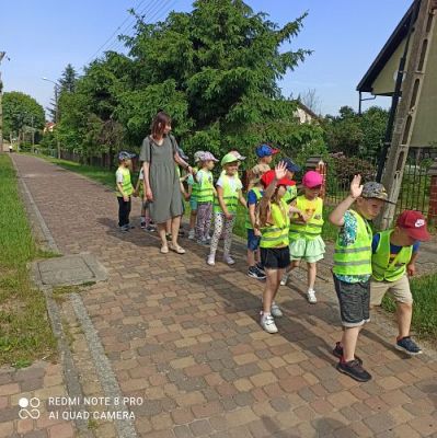 Grafika #1: 09.06.2022 - Z wizytą w piekarni "Piecuch" w Wicku - gr III