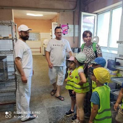 Grafika #5: 09.06.2022 - Z wizytą w piekarni "Piecuch" w Wicku - gr III