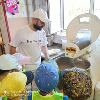 Grafika #7: 09.06.2022 - Z wizytą w piekarni "Piecuch" w Wicku - gr III