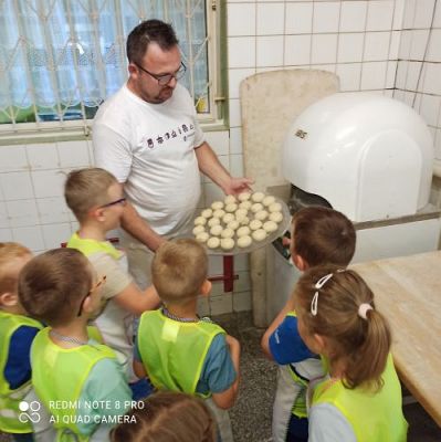 Grafika #22: 09.06.2022 - Z wizytą w piekarni "Piecuch" w Wicku - gr III