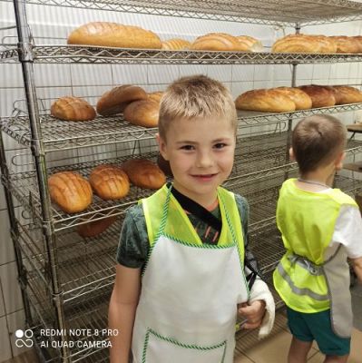 Grafika #25: 09.06.2022 - Z wizytą w piekarni "Piecuch" w Wicku - gr III