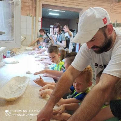 Grafika #34: 09.06.2022 - Z wizytą w piekarni "Piecuch" w Wicku - gr III