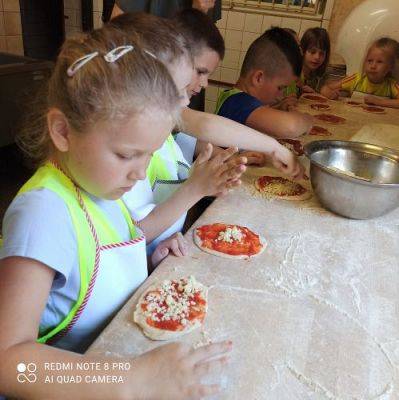 Grafika #46: 09.06.2022 - Z wizytą w piekarni "Piecuch" w Wicku - gr III