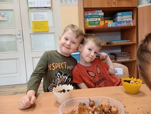 Grafika #30: 16.03.2022 W wiosennym ogródeczku gr1