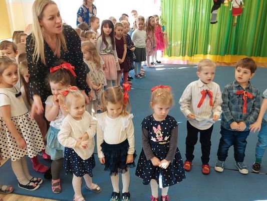 Grafika #10: 8 marca - Dzień Kobiet cz.II