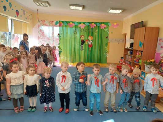 Grafika #16: 8 marca - Dzień Kobiet cz.II