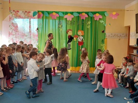 Grafika #28: 8 marca - Dzień Kobiet cz.II