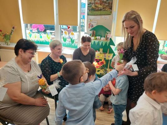 Grafika #51: 8 marca - Dzień Kobiet cz.II