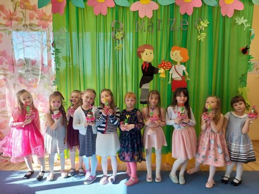 Grafika #65: 8 marca - Dzień Kobiet cz.II