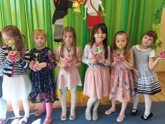 Grafika #67: 8 marca - Dzień Kobiet cz.II