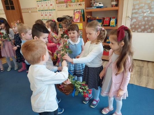 Grafika #5: 8 marca - Dzień Kobiet cz.I