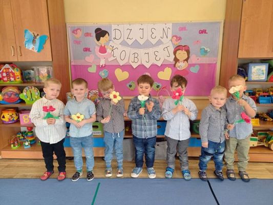 Grafika #28: 8 marca - Dzień Kobiet cz.I