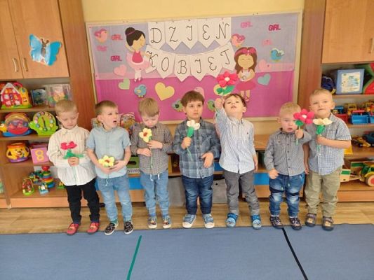 Grafika #43: 8 marca - Dzień Kobiet cz.I