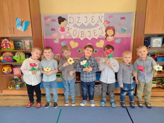 Grafika #52: 8 marca - Dzień Kobiet cz.I