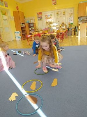 Grafika #12: Zabawy koordynacji wzrokowo-ruchowej i integracji sensorycznej w grupie I