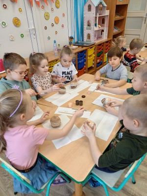 Grafika #1: 24.02.2022 Tłusty Czwartek