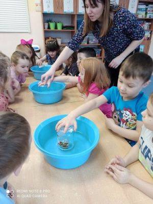 Grafika #5: Klub Małego Odkrywcy gr III cz.III - Właściwości powietrza