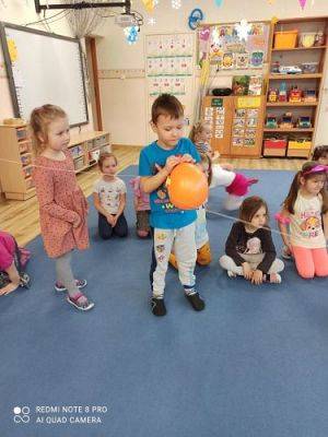 Grafika #11: Klub Małego Odkrywcy gr III cz.III - Właściwości powietrza