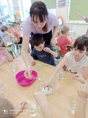 Grafika #2: Klub Małego Odkrywcy gr III cz.II - Właściwości wody