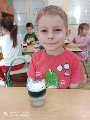 Grafika #18: Klub Małego Odkrywcy gr III cz.II - Właściwości wody