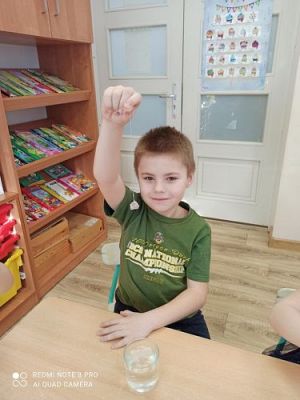 Grafika #41: Klub Małego Odkrywcy gr III cz.II - Właściwości wody