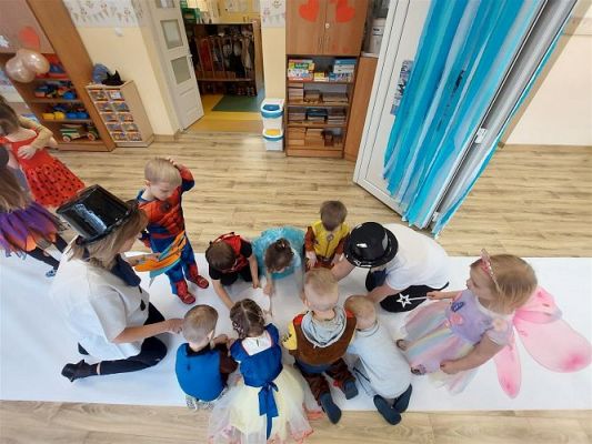 Grafika #4: 01.02.2022 Bal karnawałowy w naszym przedszkolu cz.III