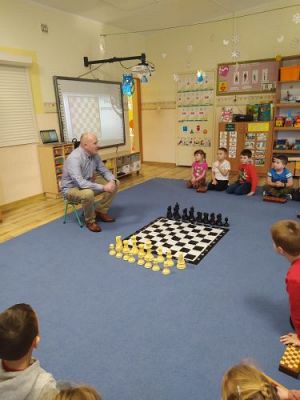 Grafika #0: 18.01.2022 Spotkanie z instruktorem nauki gry w szachy