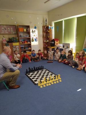 Grafika #21: 18.01.2022 Spotkanie z instruktorem nauki gry w szachy