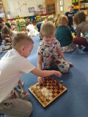 Grafika #28: 18.01.2022 Spotkanie z instruktorem nauki gry w szachy