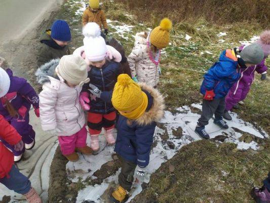 Grafika #7: Zimowe zabawy