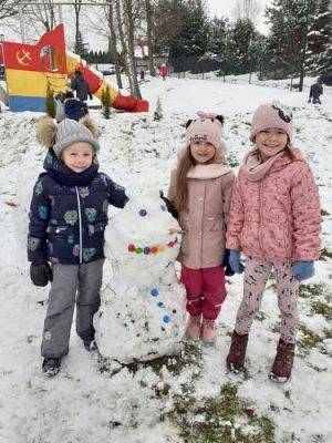 Grafika #8: Zimowe zabawy