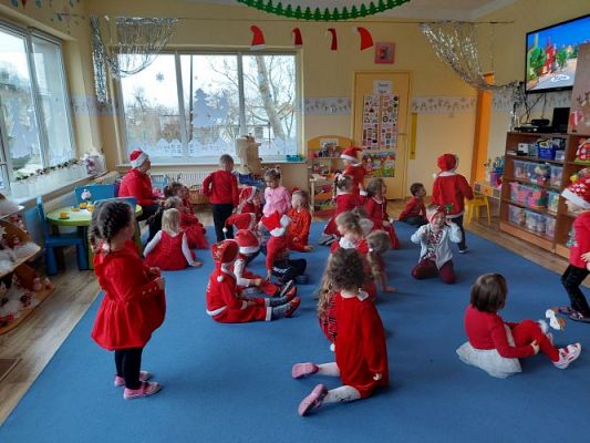 Grafika #7: 06.12.2021 Mikołajkowe niespodzianki