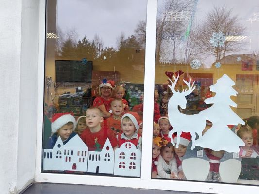 Grafika #11: 06.12.2021 Mikołajkowe niespodzianki