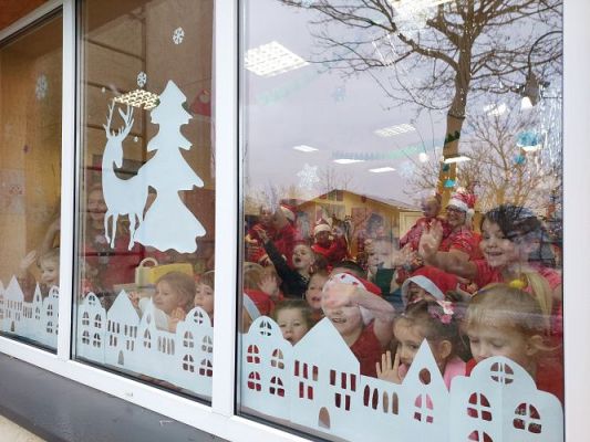 Grafika #17: 06.12.2021 Mikołajkowe niespodzianki