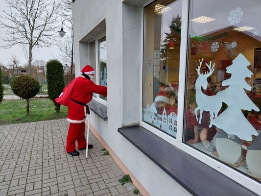 Grafika #21: 06.12.2021 Mikołajkowe niespodzianki