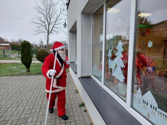 Grafika #22: 06.12.2021 Mikołajkowe niespodzianki