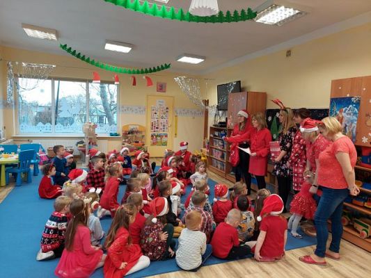 Grafika #30: 06.12.2021 Mikołajkowe niespodzianki