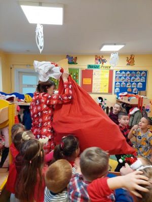 Grafika #32: 06.12.2021 Mikołajkowe niespodzianki