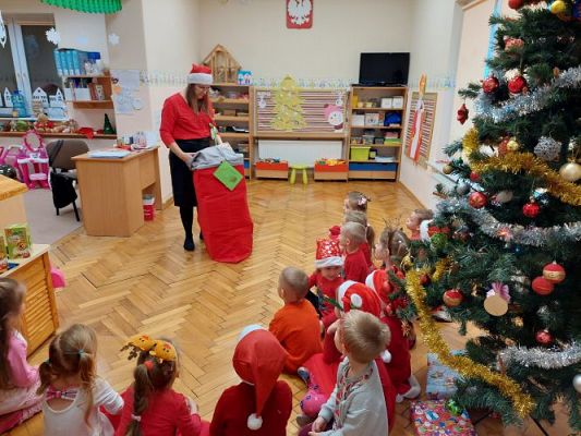 Grafika #38: 06.12.2021 Mikołajkowe niespodzianki