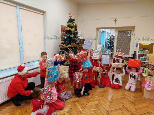 Grafika #45: 06.12.2021 Mikołajkowe niespodzianki