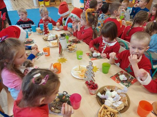 Grafika #56: 06.12.2021 Mikołajkowe niespodzianki