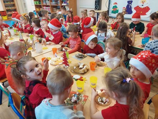 Grafika #58: 06.12.2021 Mikołajkowe niespodzianki