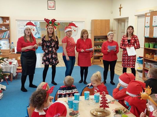 Grafika #62: 06.12.2021 Mikołajkowe niespodzianki